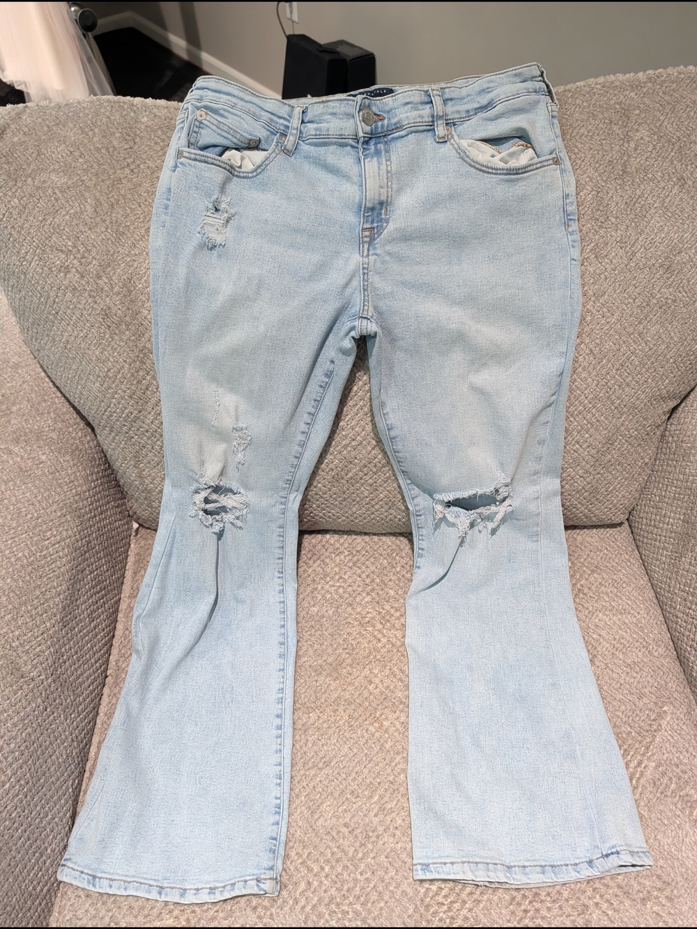 Light Wash Distressed Women's Jeans - Classic Flare